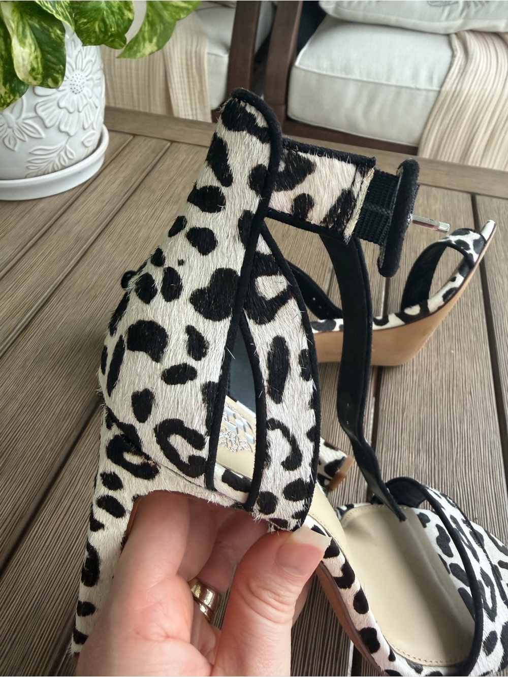 Vince Camuto Leopard Cow Hair Ankle Strap Block Heel Sandals Size 8M 3.75” - Picture 9 of 11